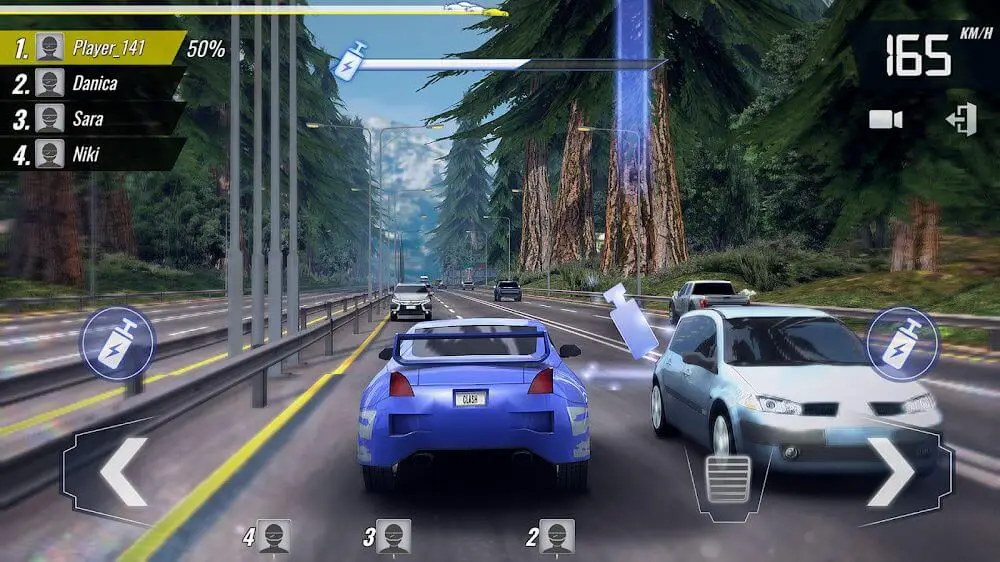 Screenshot of the Racing Clash game